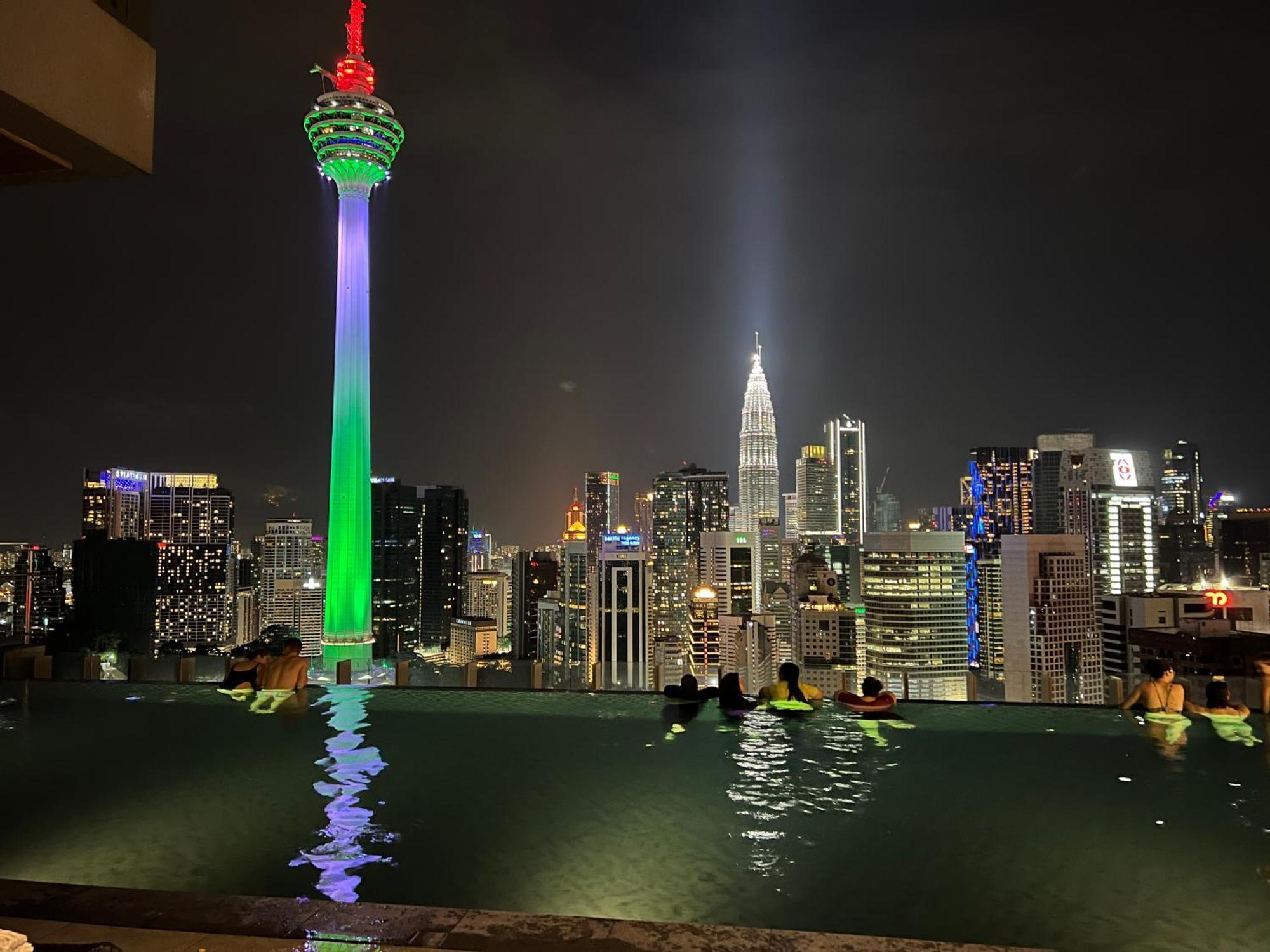 Klcc View,5 Mins To Kl Tower — Photos 1